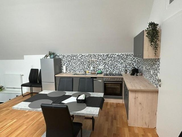 Paky Appartements 00323 莱塔河畔布鲁克 外观 照片