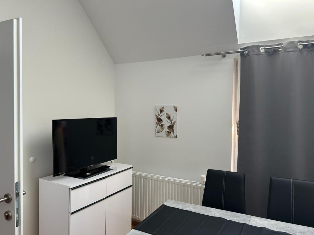 Paky Appartements 00323 莱塔河畔布鲁克 外观 照片